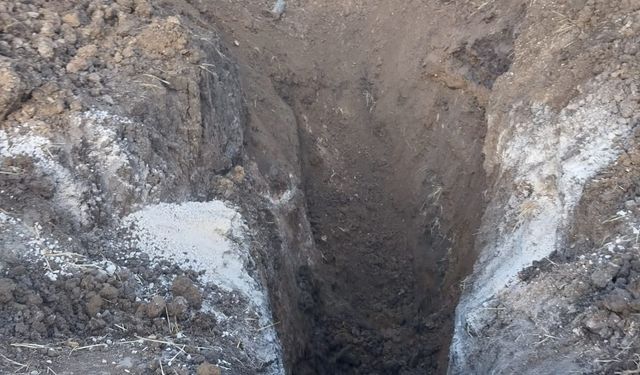 Çankırı'da su kuyusu açarken kayan toprağın altında kalan kişi yaralandı
