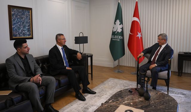Filistin'in Ankara Büyükelçisi Mustafa, Gelecek Partisi Genel Başkanı Davutoğlu'nu ziyaret etti