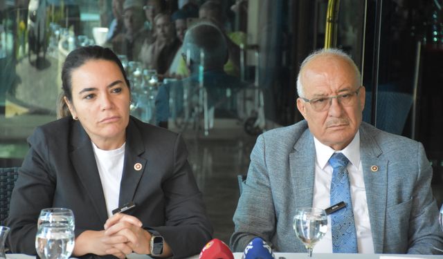 İYİ Parti Genel Başkan Yardımcısı Taş, Karaman'da gazetecilerle buluştu