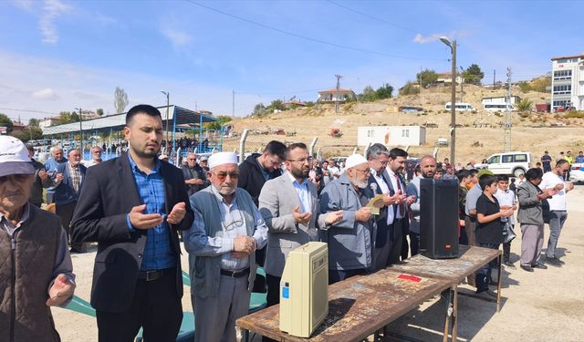 Karakeçili ilçesinde yağmur duası yapıldı