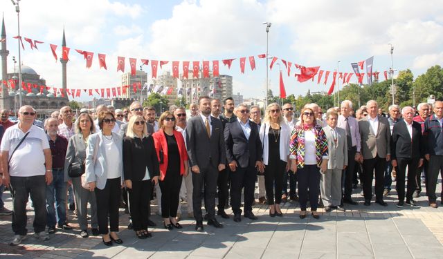 Kayseri'de CHP'nin 102. kuruluş yıl dönümü kutlandı