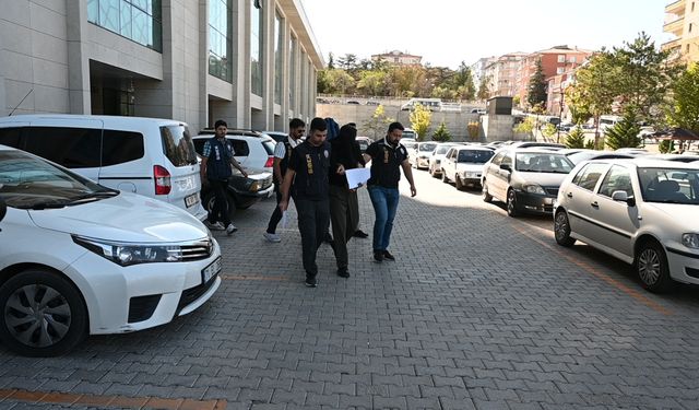 Kırıkkale'de yasa dışı bahis operasyonunda yakalanan 2 şüpheli tutuklandı