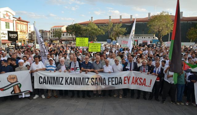Konya ve Aksaray'da Küresel Sumud Filosu'na destek yürüyüşü yapıldı