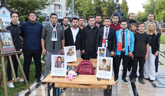 Nevşehir'de AK Parti'li gençler okulların açıldığı gün Gazze'de öldürülen çocukları unutmadı