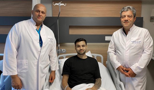 Sivasspor'da Çağlayan Menderes sol elindeki kırık nedeniyle ameliyat edildi