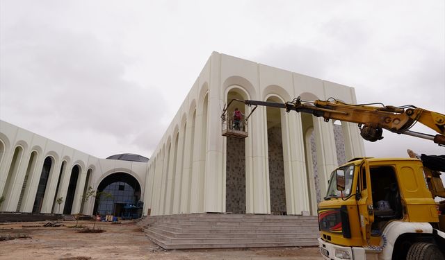 Bahçeli'nin hibe ettiği Hacıbektaş'taki arsaya inşa edilen cemevi külliyesi yarın açılacak