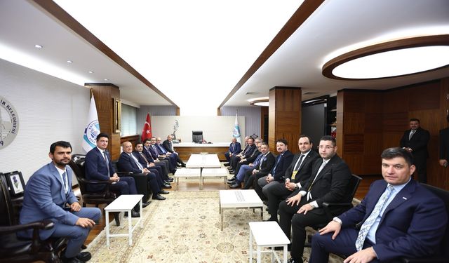 Başkan Büyükkılıç, MÜSİAD Genel Başkanı Özdemir'i ağırladı