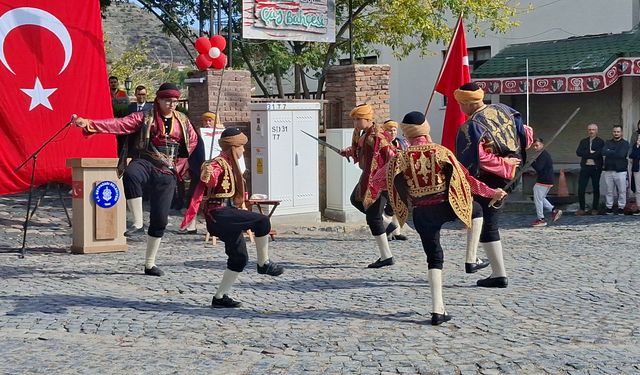 Beypazarı ilçesinde Cumhuriyet'in 102. yılı kutlanıyor