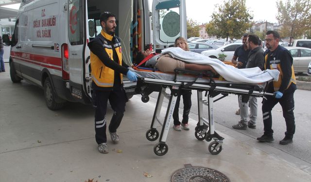 Beyşehir'de inşaattan düşen işçi yaralandı