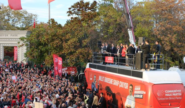 CHP Genel Başkanı Özel, partisinin Eskişehir mitinginde konuştu: