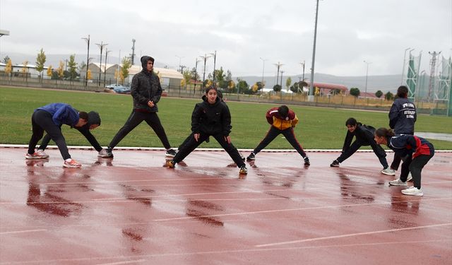 Devlet himayesindeki Mevlüde, Galatasaray'ın başarısı için ter dökecek