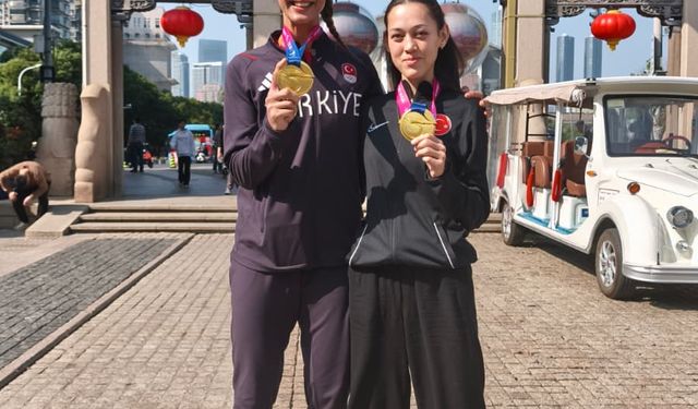 Dünya şampiyonu tekvandocular, olimpiyat madalyasına odaklandı