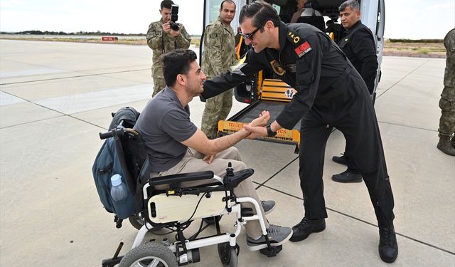 Gaziler 3. Ana Jet Üssü'nde Türk Yıldızları ve SOLOTÜRK özel gösterileriyle ağırlandı