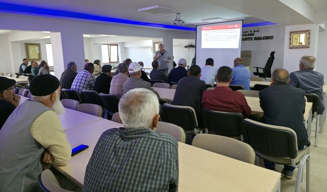 Hafik'te çiftçilere Yeni Tarımsal Üretim Planlaması ve Yeni Destekleme Modeli anlatıldı