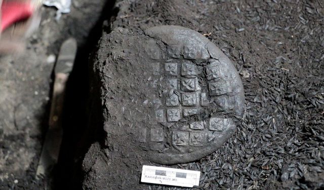 Karaman Valiliğinden Topraktepe Antik Kenti'nde bulunan ekmeklere ilişkin açıklama: