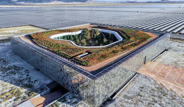 Karapınar GES'in 'kalbi' SCADA Yönetim Merkezi, tasarımıyla dünyanın ilgisini çekiyor