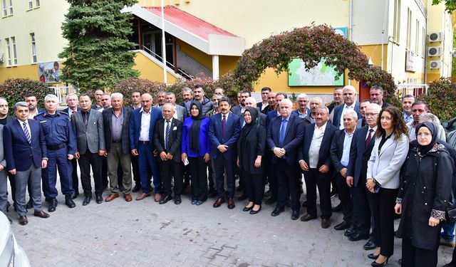 Kırşehir Valisi Demiryürek, muhtarlarla buluştu