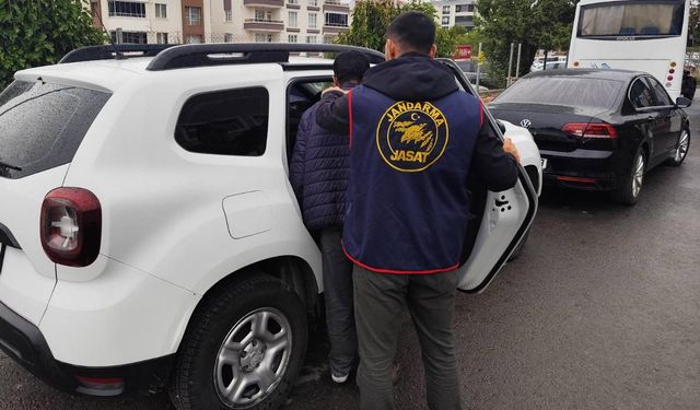 Kırşehir'de 11 suç kaydından 7 yıl hapis cezası bulunan hükümlü yakalandı