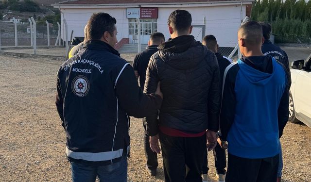 Kırşehir'de 21 düzensiz göçmen yakalandı