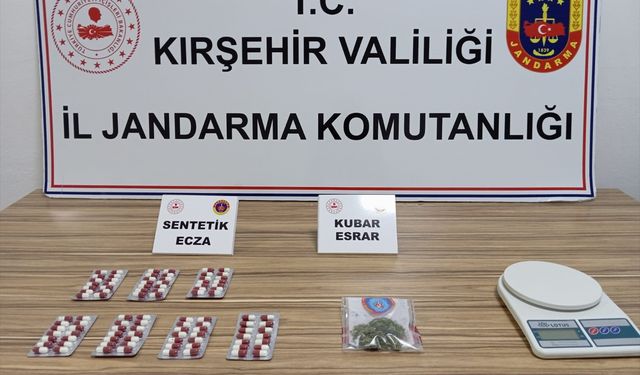 Kırşehir'de uyuşturucu operasyonunda yakalanan 4 zanlı tutuklandı