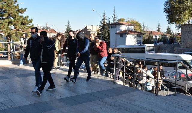 Nevşehir merkezli 19 ilde düzenlenen dolandırıcılık operasyonunda 39 şüpheli yakalandı