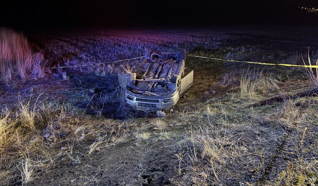 Nevşehir'de devrilen otomobildeki 2 kişi yaşamını yitirdi, sürücü ağır yaralandı