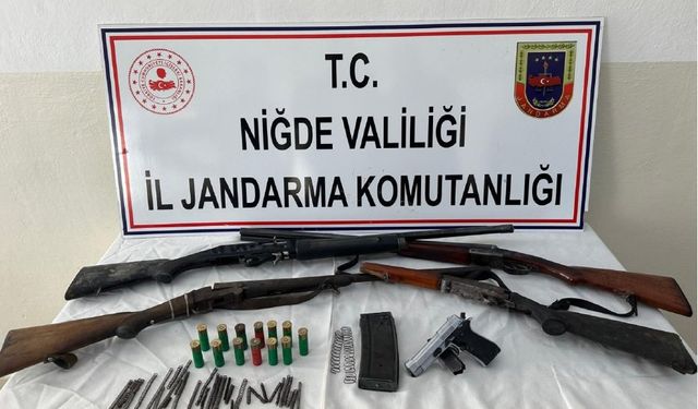 Niğde'de ruhsatsız silah operasyonunda 2 şüpheli yakalandı