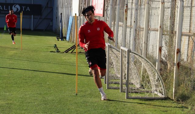 Sivasspor'un öncelikli hedefi play-off'a kalmak