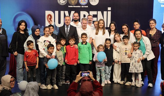 Sivas'ta 50 engelli çocuğa işitme cihazı dağıtıldı