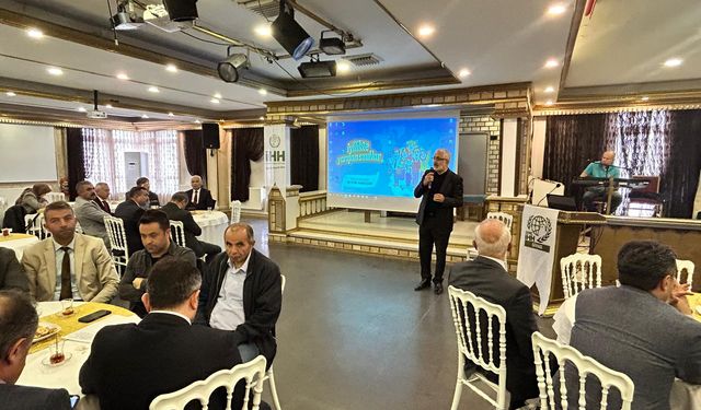 Sivas'ta 'İyilikte Yarışan Sınıflar Projesi'nin tanıtım toplantısı yapıldı