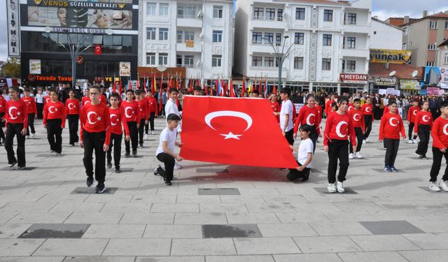 Sorgun'da Cumhuriyet'in 102. yılı kutlandı