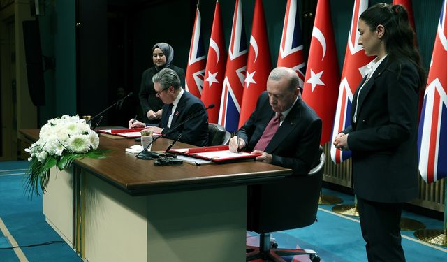 Türkiye ile Birleşik Krallık arasında Eurofighter savaş uçağı işbirliği anlaşması imzalandı