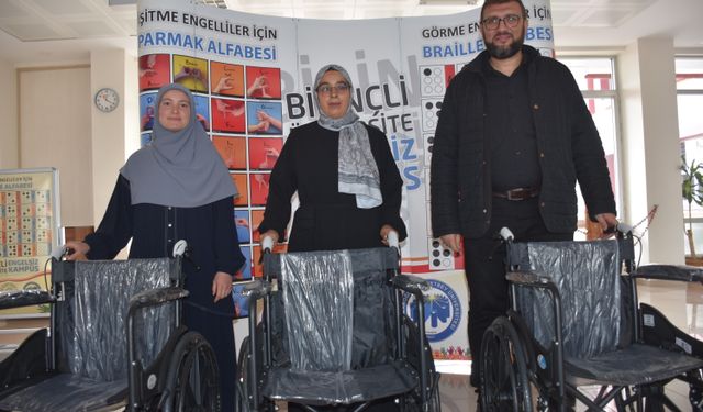 Üniversiteliler 'Engelsiz İbadet Uygulamaları' projesiyle 18 tekerlekli sandalye aldı