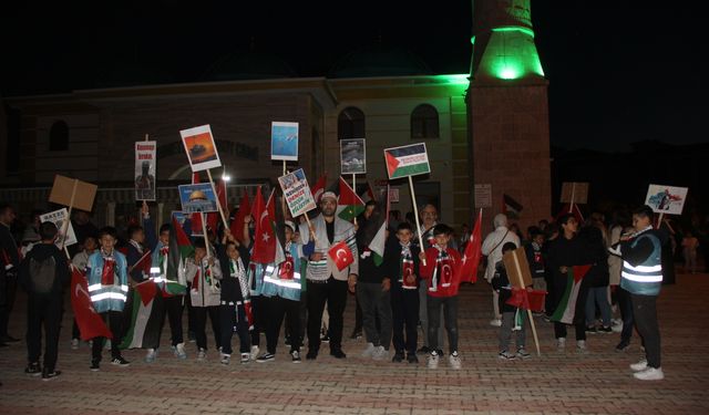 Zara'da, İsrail'in Küresel Sumud Filosu'na saldırısı protesto edildi