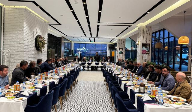 AK Parti Sivas Milletvekili Aksu, köy muhtarlarıyla bir araya geldi