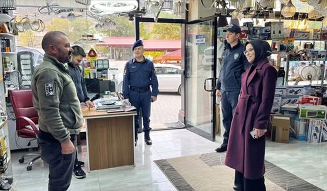 Akıncılar Kaymakamı Yücel, esnafı ziyaret etti