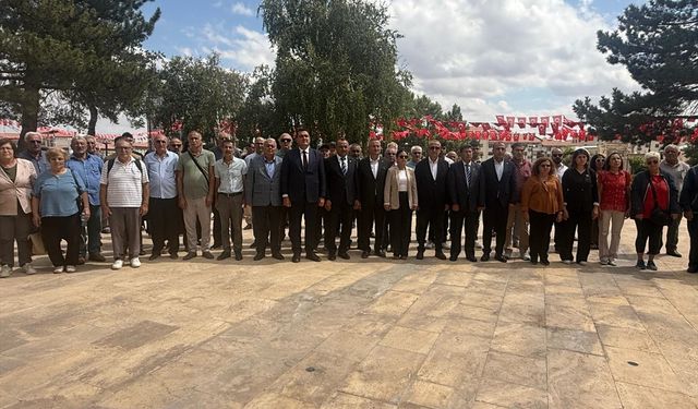 Büyük Önder Atatürk, ebediyete intikalinin 87'nci yılında Sivas'ta anıldı