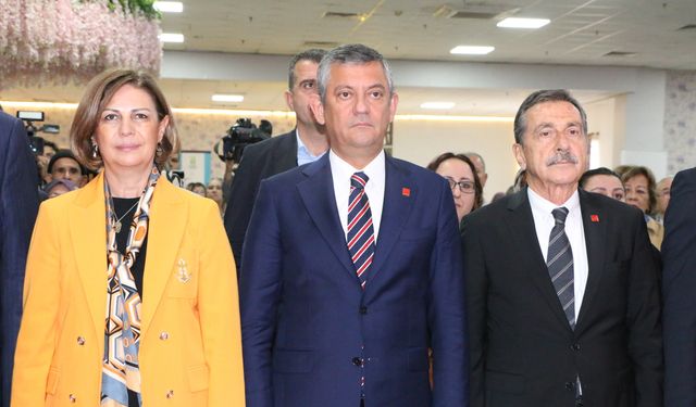 CHP Genel Başkanı Özel, Eskişehir'de Ferdi Zeyrek Yaşam Merkezi'nin açılışında konuştu: