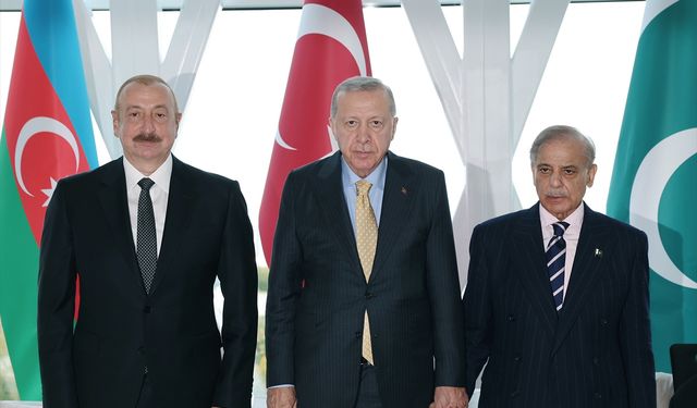 Cumhurbaşkanı Erdoğan, Azerbaycan Cumhurbaşkanı Aliyev ve Pakistan Başbakanı Şerif ile görüştü