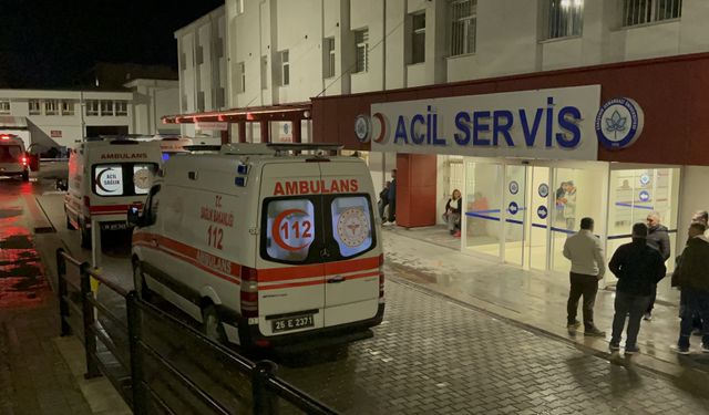 Eskişehir'de 2 otomobilin çarpıştığı kazada 9 kişi yaralandı