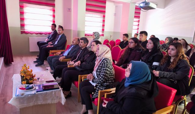 Karakeçili'de diyabet ve beslenme semineri düzenlendi
