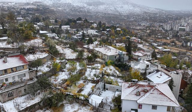 Kayseri'de kar yağışı etkili oldu
