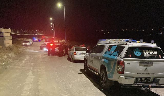 Kayseri'de uçuruma yuvarlanan otomobilin sürücüsü öldü