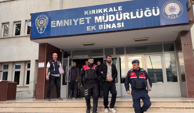 Kırıkkale'de arananlara yönelik operasyonda 15 hükümlü ve 2 şüpheli yakalandı
