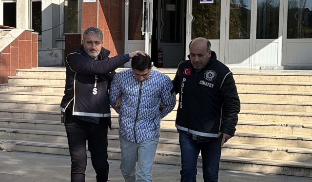 Kırıkkale'de bir kişinin bıçaklanması güvenlik kamerasında