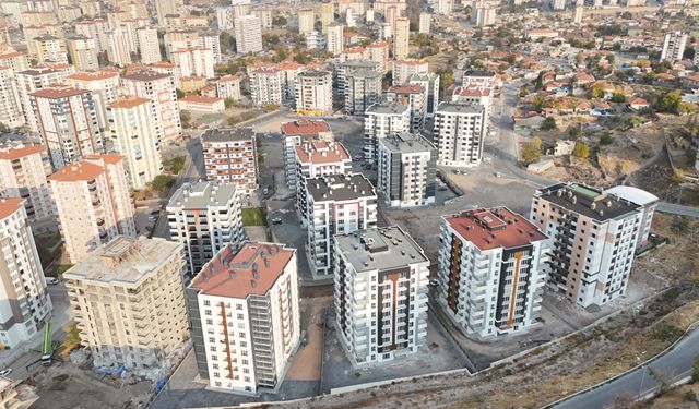 Melikgazi Belediyesi 21 aileyi kolay ödeme imkanı ile ev sahibi yapacak