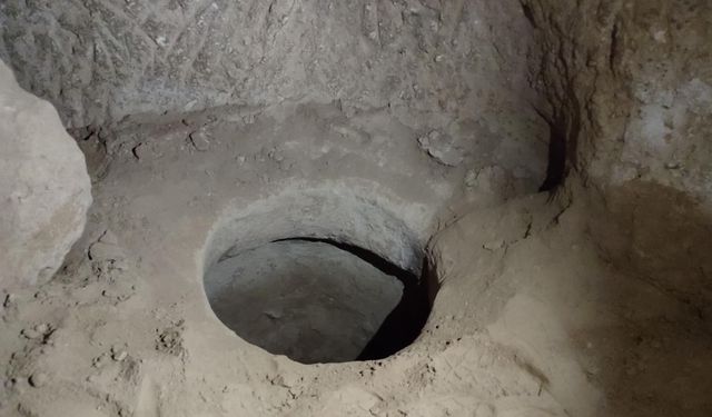 Nevşehir'de keşfettikleri yer altı şehrinde define arayan 2 zanlı yakalandı