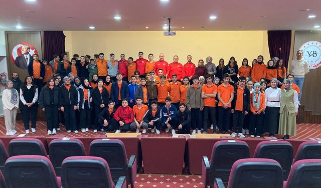 Savate Milli Takımı Çankırı'da öğrencilerle buluştu