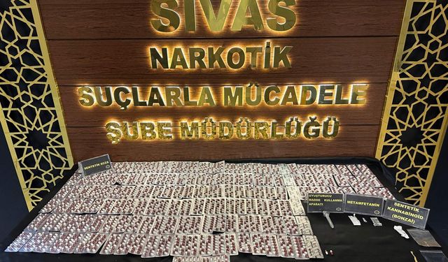 Sivas'ta uyuşturucu operasyonunda yakalanan 4 zanlıdan biri tutuklandı