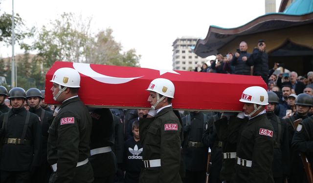 Türkiye şehitlerini uğurluyor